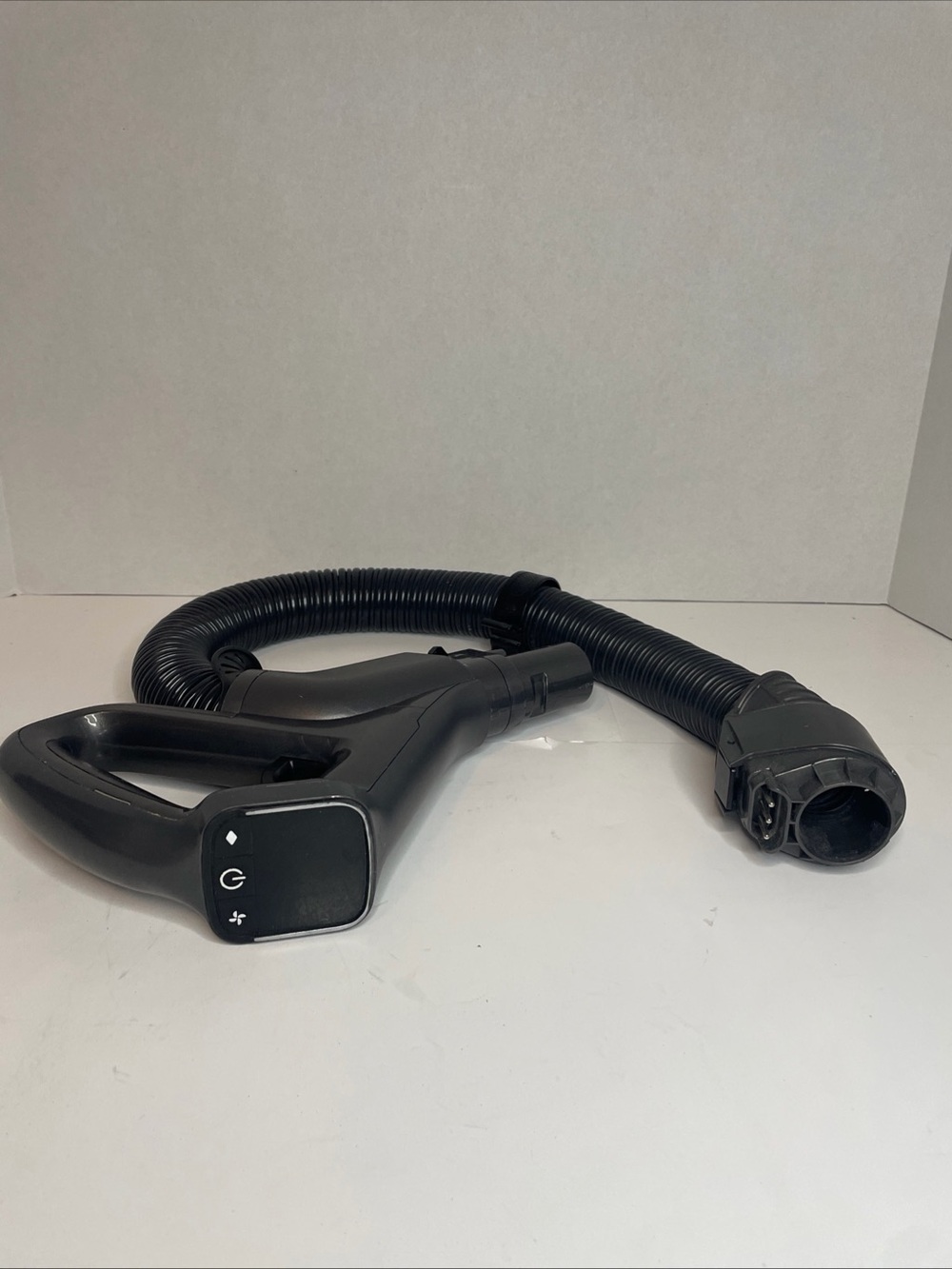 Shark Navigator Lift Away Deluxe NV360 Hose With Handle And Digital Display